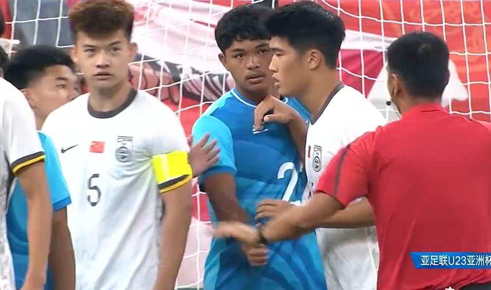 第七届U, 建立, 下半场换人