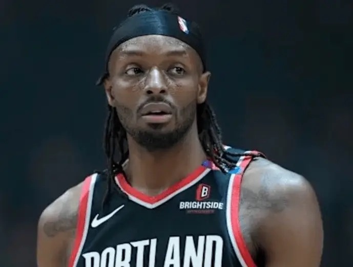 至于总冠军, 该交易马尔 至于总冠军, 该交易马尔