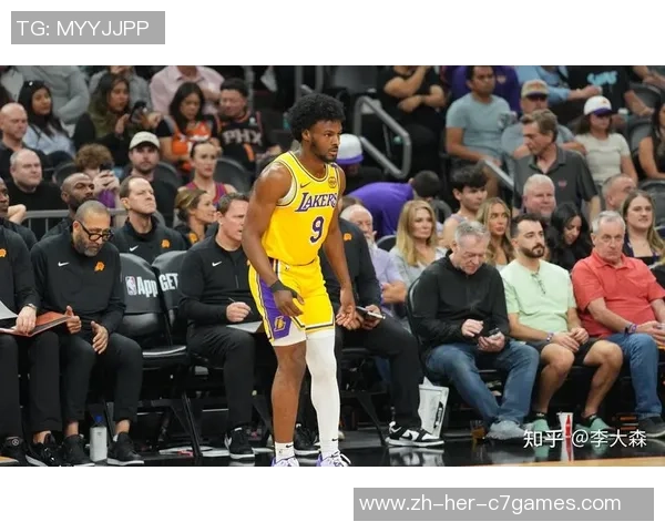 NBA常规赛精彩对决灰熊队挑战湖人队全场直播盛况回顾